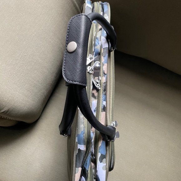 Samantha Brown Carry All Travel Bag in GREEN GEO CAMO nwt - Picture 5 of 12